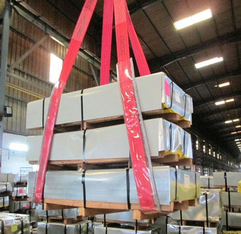Anti cutting webbing sling